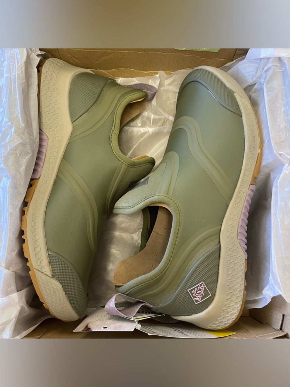 Muck Boot Company Women's Outscape Low Boots Size 9.5 NIB - Green/ Lavender